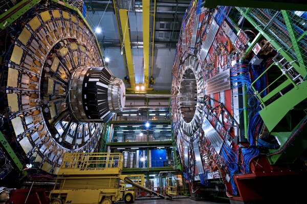 Ξανά σε λειτουργία ο Μεγάλος Επιταχυντής του CERN