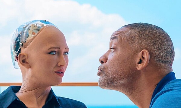 Το επικό βίντεο με τον Γουίλ Σμιθ να φλερτάρει την Σοφία το ρομπότ