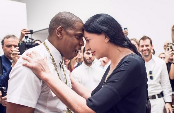 H Marina Abramovic ζητάει συγγνώμη από τον Jay Z