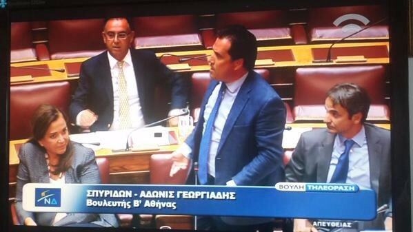 «Φέρατε Μνημονιάρα! Βάλτε τώρα και τις γραβάτες για να είστε συνεπείς»