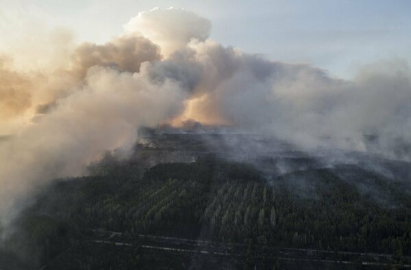 Μεγάλη πυρκαγιά κοντά στον πυρηνικό σταθμό του Τσέρνομπιλ