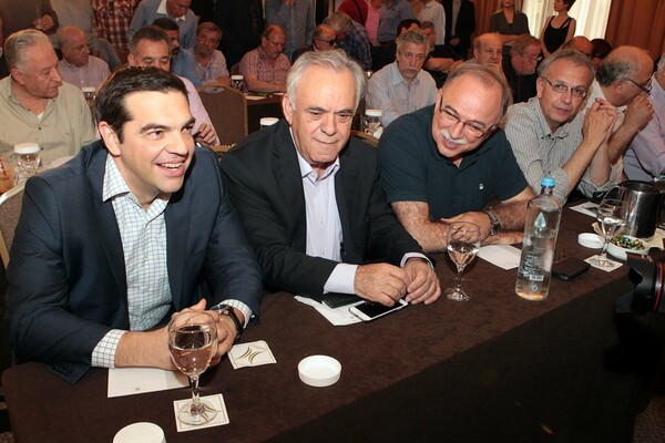 Die Zeit: Ο Τσίπρας κέρδισε την εσωκομματική μάχη ισχύος