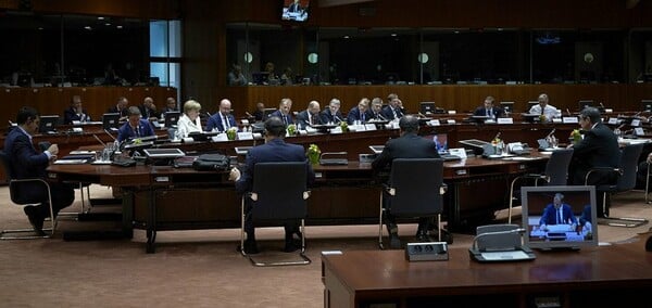 20 φωτογραφίες από την ιστορική νύχτα στις Βρυξέλλες