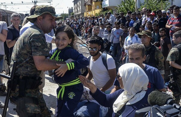 Εξομαλύνεται σταδιακά η κατάσταση στην ΠΓΔΜ- 4.000 πρόσφυγες έχουν περάσει τα σύνορα