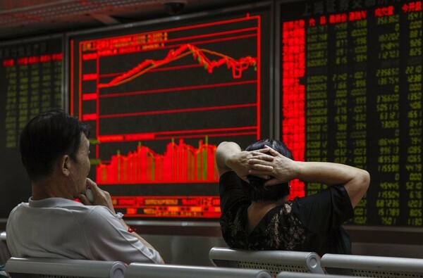 Τριγμοί στις διεθνείς αγορές μετά τη «Μαύρη Δευτέρα»