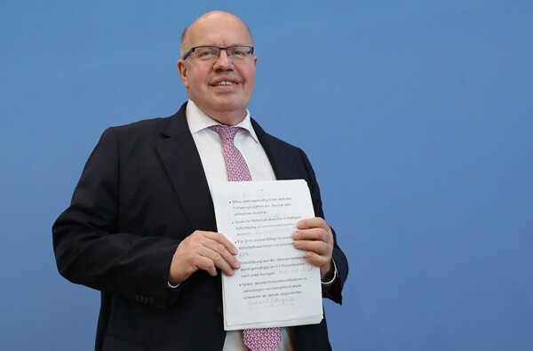 Ευρωπαϊκή αντιπρόταση στους αμερικανικούς δασμούς ζητά ο Γερμανός υπουργός Οικονομίας