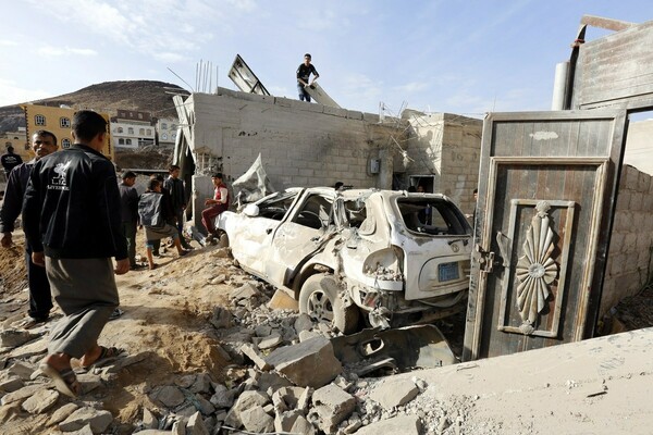 Υεμένη: Στόχος αεροπορικής επιδρομής το κτίριο της προεδρίας στη Σανάα