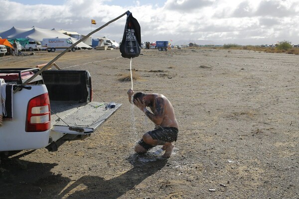 To άγριο Burning Man της Αφρικής - ΦΩΤΟΓΡΑΦΙΕΣ