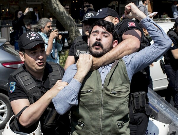 Επεισόδια και συλλήψεις στην Τουρκία κατά τις συγκεντρώσεις για την εργατική Πρωτομαγιά