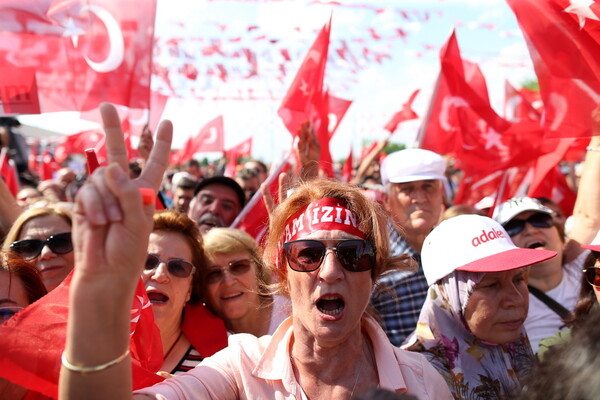 Απαγόρευση της προεκλογικής εκστρατείας Τούρκων πολιτικών στην Ολλανδία ζητούν οι Συντηρητικοί