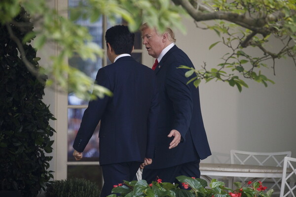 Τραμπ: Στη Σύνοδο Κορυφής μπορεί να υπογραφεί συμφωνία για τον τερματισμό του πολέμου της Κορέας