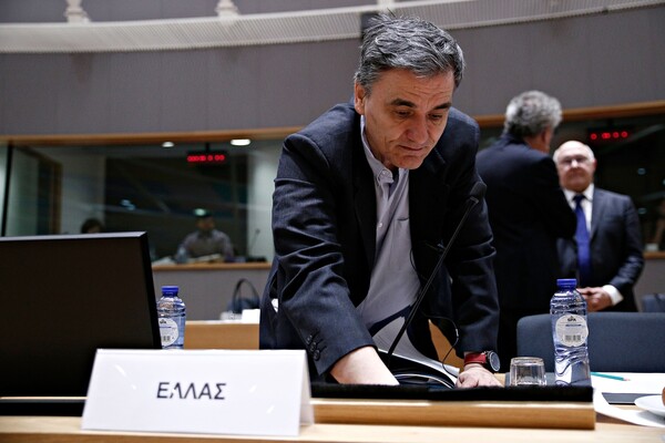 Bloomberg: Στο Eurogroup στη Σόφια θα συζητηθεί η ρήτρα ανάπτυξης για το ελληνικό χρέος