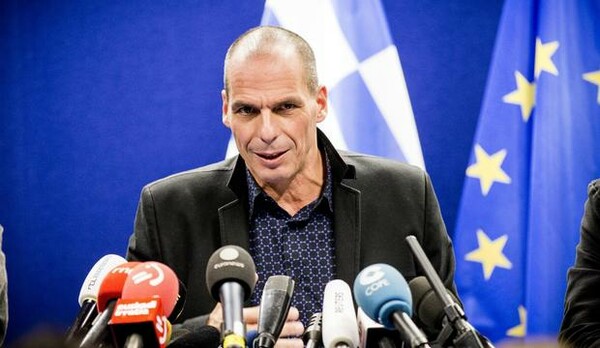 Βαρουφάκης: Οι εταίροι πρέπει να υποχωρήσουν