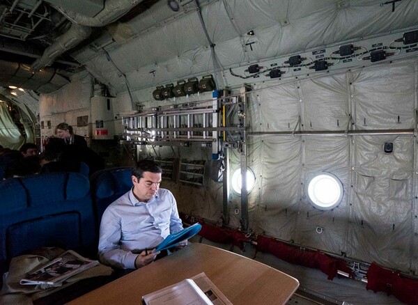 Η πτήση του Τσίπρα με το C-130 στη Ρίγα