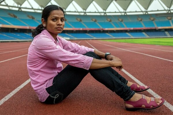 Αυτή η 19χρονη Ινδή κέρδισε μια ιστορική μάχη για όλες τις γυναίκες και τις αθλήτριες του πλανήτη