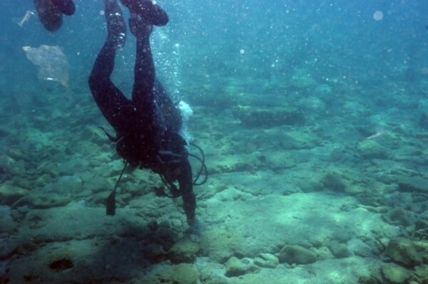 Στην Ελούντα ανακάλυψαν στο βυθό ολόκληρη αρχαία πόλη