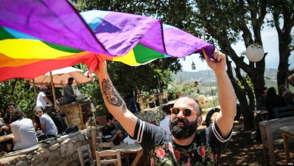 Πώς ο Λίβανος κατέπνιξε το Pride στην Βηρυτό - Συλλήψεις και εκβιασμοί για να ακυρωθεί η Παρέλαση Υπερηφάνειας