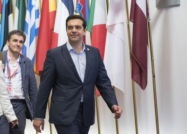Νοn Paper Κυβέρνησης: H συμφωνία ήταν το πρώτο βήμα για να αποτραπεί το Grexit - Δεν προεξοφλείται το αποτέλεσμα