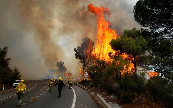 Mεγάλη πυρκαγιά στην Ισπανία