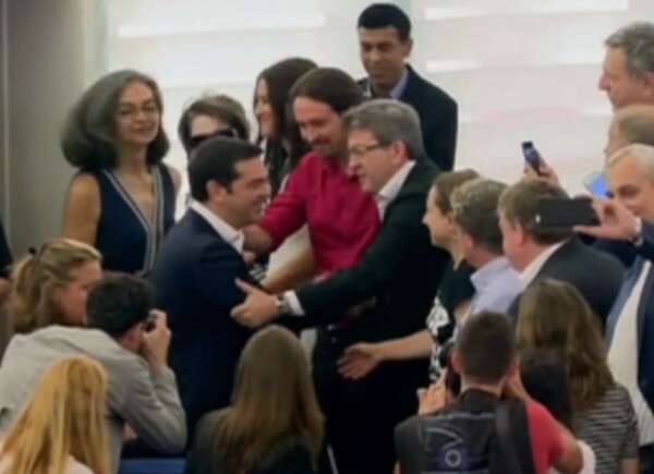 Όταν ο Τσίπρας δεν χαιρέτησε τον ηγέτη των Podemos στο Ευρωκοινοβούλιο