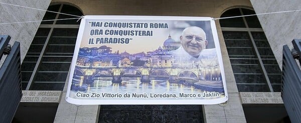 Σάλος στην Ιταλία με την κηδεία-υπερθέαμα Ιταλού μαφιόζου