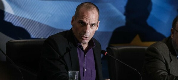 Βαρουφάκης: Το δημόσιο είναι η εναπομείνασα αγοραστική δύναμη