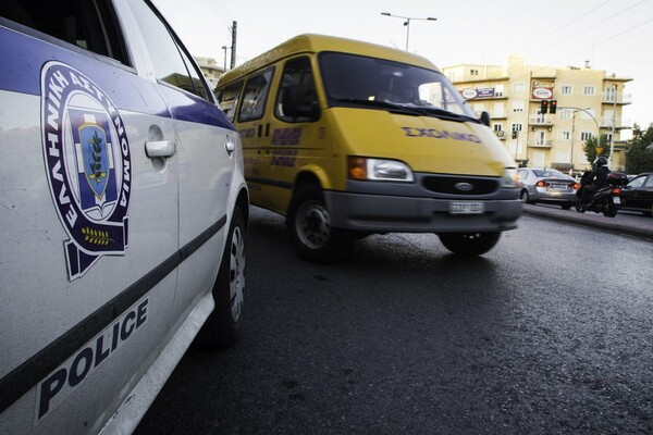 Αττική: Σε 94 σχολικά λεωφορεία βεβαιώθηκαν 158 παραβάσεις