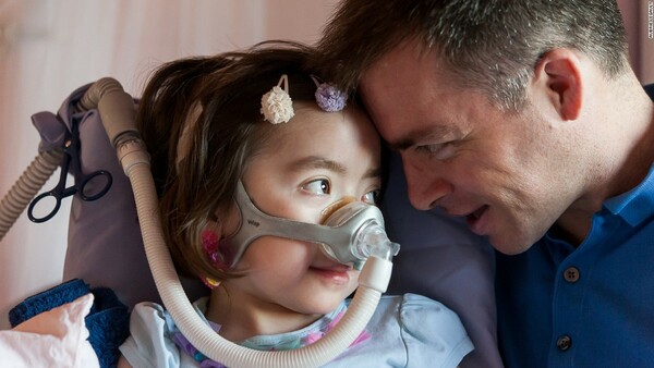 5χρονη με ανίατη ασθένεια, ζήτησε από τους γονείς της να την αφήσουν να πεθάνει