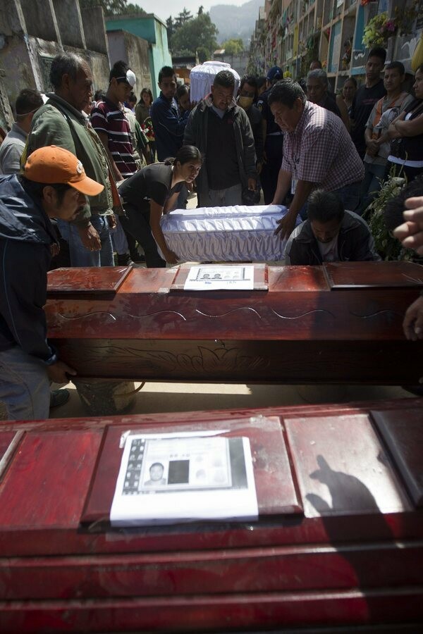 Στους 220 έχουν φτάσει οι νεκροί από την κατολίσθηση στη Γουατεμάλα