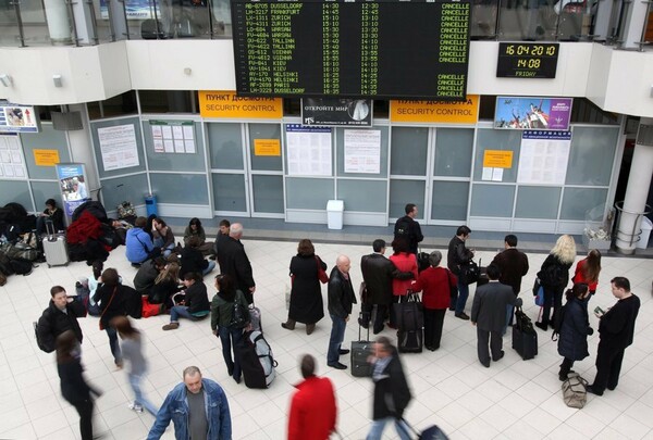 Συγκλονισμένη η Ρωσία με τη νέα αεροπορική τραγωδία- Τουλάχιστον 214 οι νεκροί