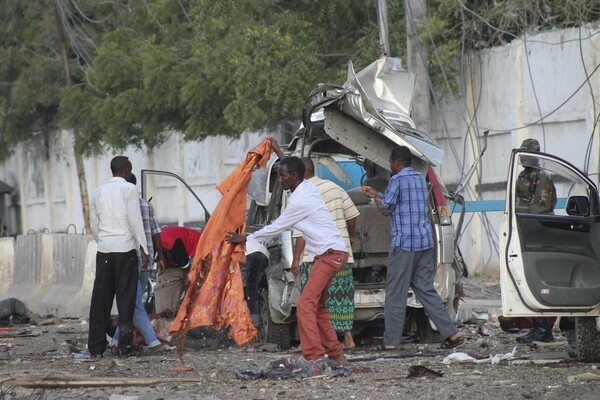 Σομαλία: Ένοπλη επίθεση σε ξενοδοχείο με τουλάχιστον 12 νεκρούς