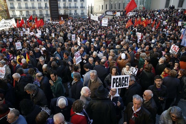 "Όχι στο πόλεμο της Συρίας" ήταν το σύνθημα των διαδηλώσεων σήμερα στη Μαδρίτη