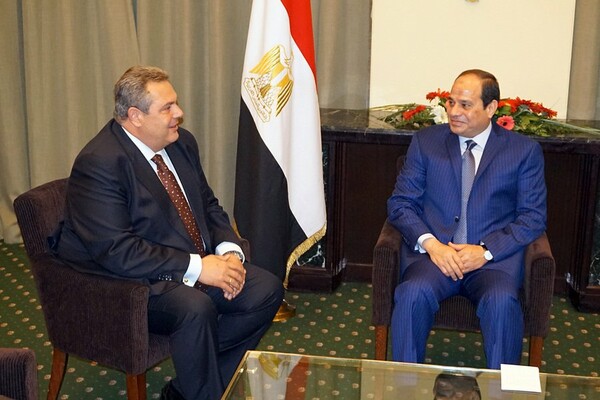 Κοινές στρατιωτικές ασκήσεις με την Αίγυπτο ανακοίνωσε ο Καμμένος μετά τη συνάντηση με τον αλ Σίσι