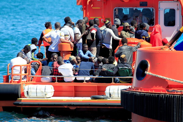 Εντός 48 ωρών θα επιστρέφουν πλέον στην Ισπανία μετανάστες και πρόσφυγες από τη Γερμανία