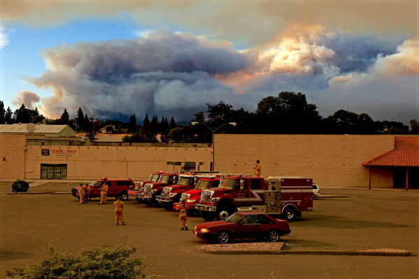 Στους 16 οι αγνοούμενοι από τις πυρκαγιές στην Καλιφόρνια