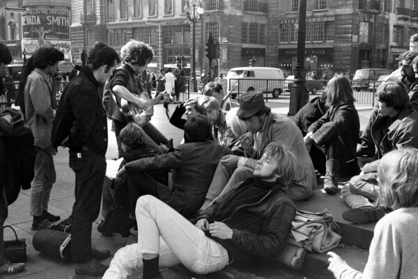Λονδίνο, 1967. Έλεγαν ότι ήθελαν μια επανάσταση και την είχαν!