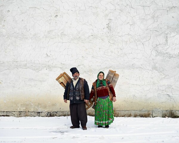 Ο Tamas Dezso φωτογράφισε με λυρικό τρόπο την αγροτική Ρουμανία