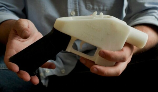 ΗΠΑ: Δικαστής μπλόκαρε τη διάθεση λογισμικού κατασκευής όπλων από εκτυπωτή 3D