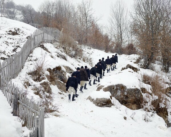 Ο Tamas Dezso φωτογράφισε με λυρικό τρόπο την αγροτική Ρουμανία