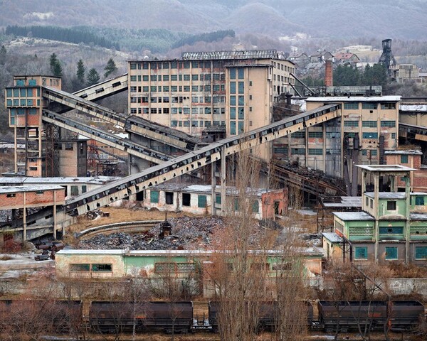 Ο Tamas Dezso φωτογράφισε με λυρικό τρόπο την αγροτική Ρουμανία