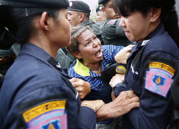 Έκτη ημέρα αγωνίας για τους 13 εγκλωβισμένους σε σπηλιά στην Ταϊλάνδη