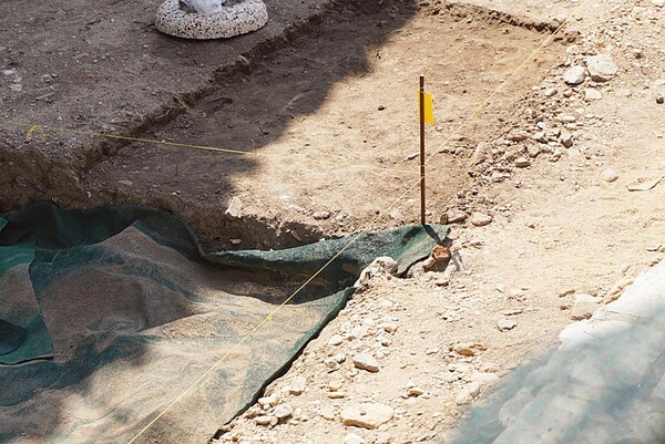 Βρέθηκαν ανθρώπινα οστά σε αρχαιολογικές ανασκαφές στο κέντρο της Κομοτηνής