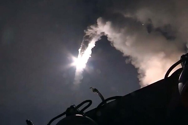 86 στόχους σε 24 ώρες βομβάρδισαν οι Ρώσοι στη Συρία