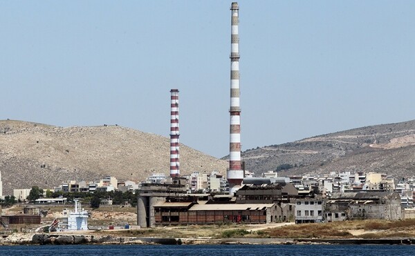 Γαλλικός εκνευρισμός για τη Δραπετσώνα