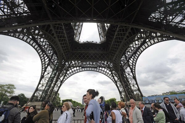 Γαλλία: Κλειστός ο Πύργος του Άιφελ λόγω απεργίας