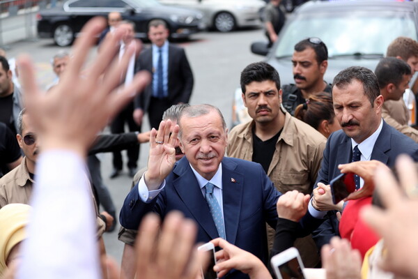 Τουρκικές εκλογές: Στο 55,08% ο Ερντογάν με καταμετρημένο το 70% των ψήφων (update)