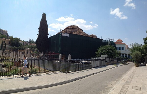 Ο Iερώνυμος ζητά να αναστηλωθεί το τζαμί στο Μοναστηράκι αλλά "μαζί με την Παναγιά που οι Τούρκοι κατέστρεψαν για να το χτίσουν"