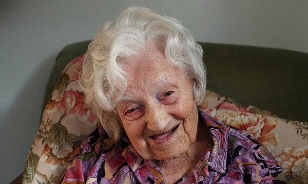 112χρονη μπαίνει στο Guinness κάνοντας επέμβαση ισχίου