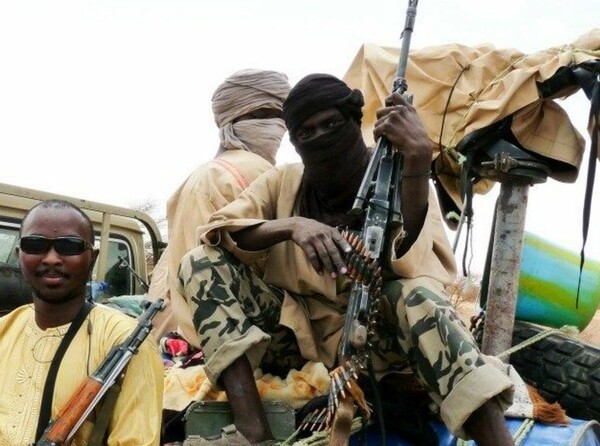 "Allahu Akba" φώναζαν οι ένοπλοι που εισήλθαν στο ξενοδοχείο στο Μάλι