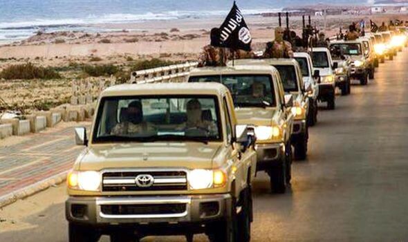 Οι ΗΠΑ ζητούν εξηγήσεις από την Toyota: Πού βρίσκει το ISIS όλα αυτά τα οχήματα;